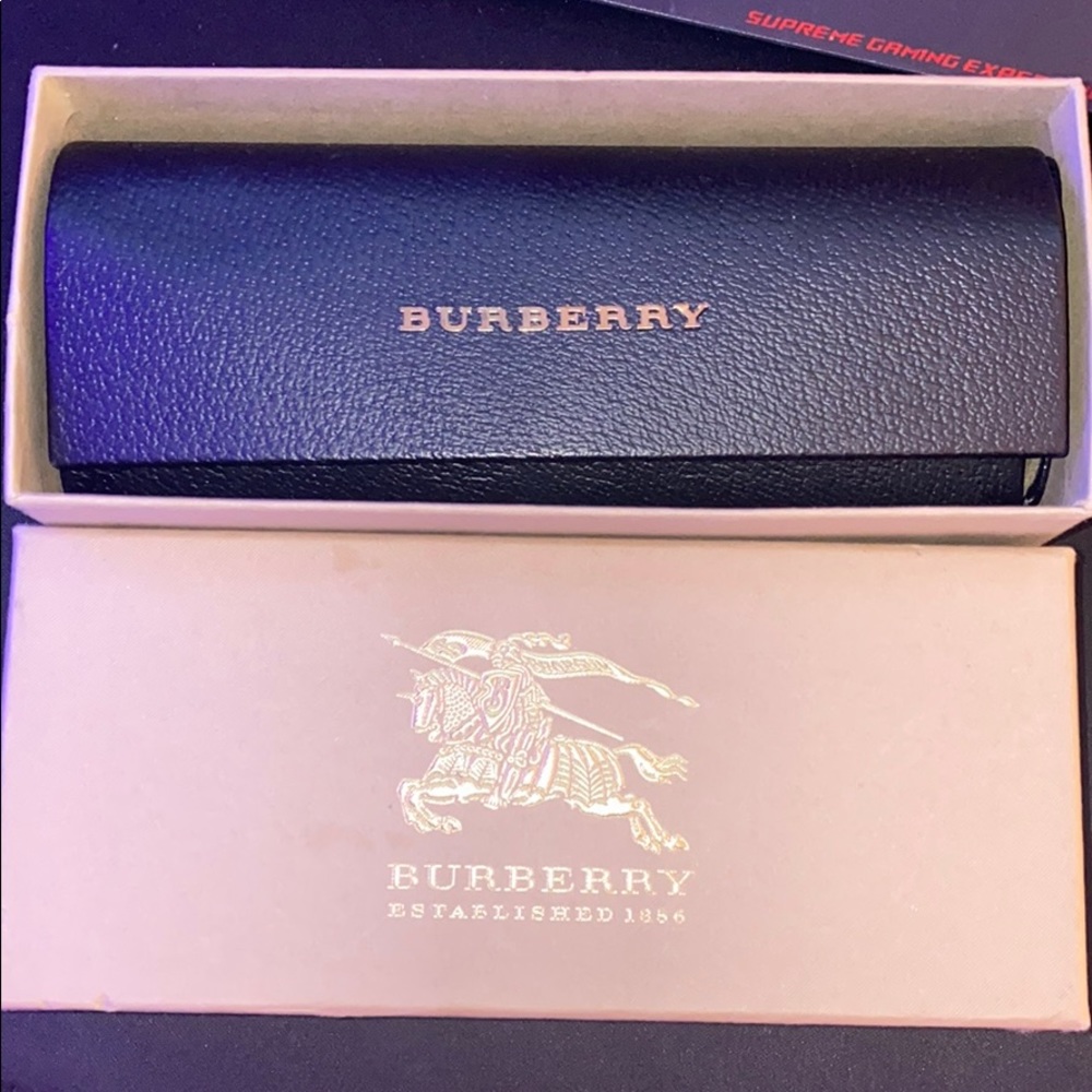 Burberry Men's Sun Glasses - Picture 2 of 5
